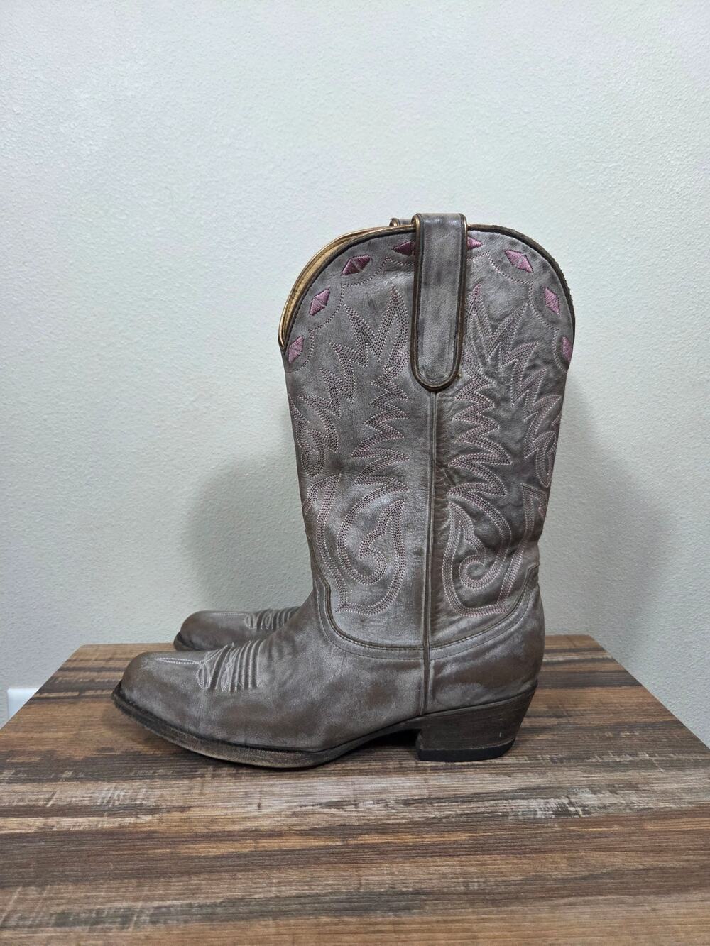 Idyllwind Woman's Distressed Brown Western Cowboy Boots Size 9 Miranda Lambert
